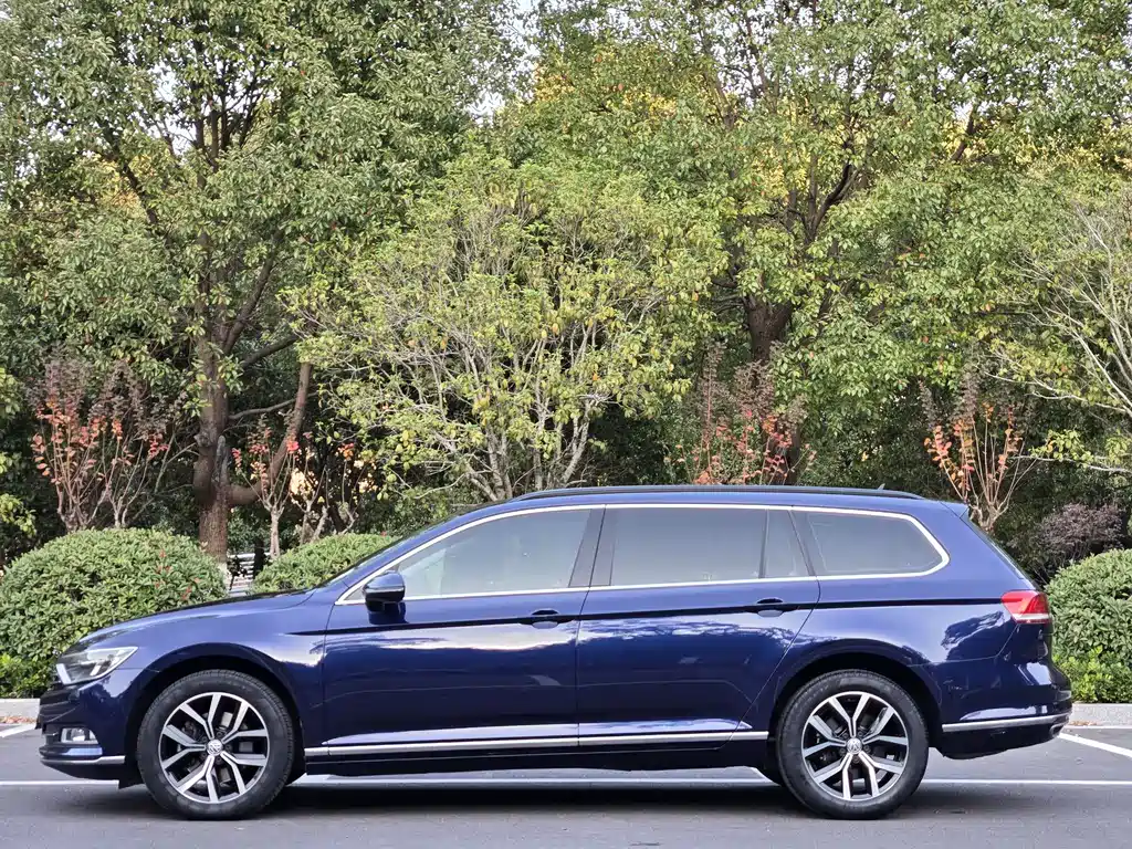 Volkswagen Volkswagen Lavida 2018 380TSI Comfortline 2WD 2019 - thumbnail 6