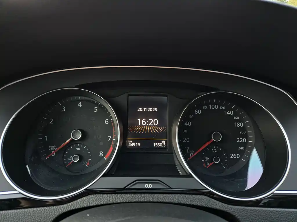 Volkswagen Volkswagen Lavida 2018 380TSI Comfortline 2WD 2019 - thumbnail 13