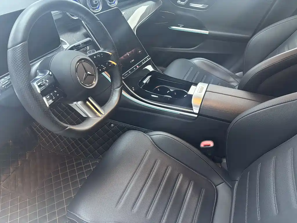 Mercedes-Benz Mercedes-Benz C-Class 2023 C 260 L Sport Edition 2023 - thumbnail 4