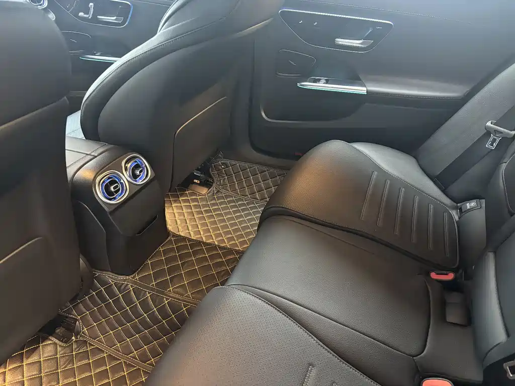 Mercedes-Benz Mercedes-Benz C-Class 2023 C 260 L Sport Edition 2023 - thumbnail 8