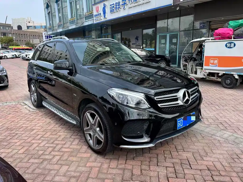 Mercedes-Benz Mercedes-Benz GLE 2018 GLE 400 4MATIC Premium Collection Edition 2019 - thumbnail 3