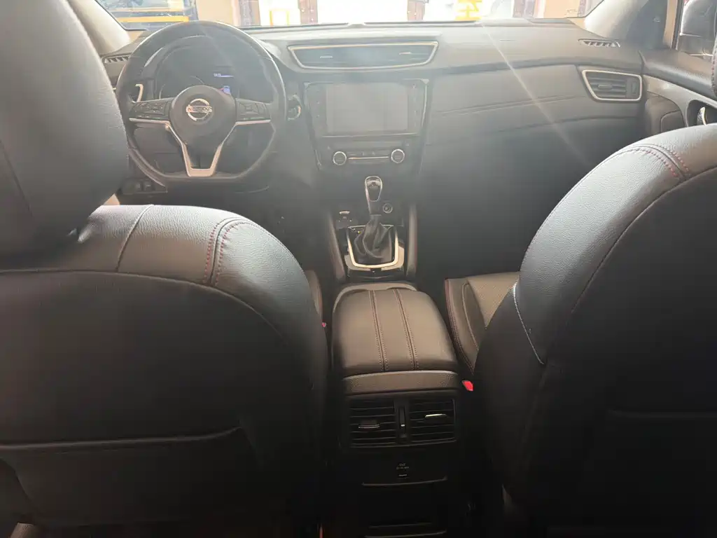Nissan Nissan Qashqai 2022 2.0L CVT XV Premium Night Edition 2022 - thumbnail 8