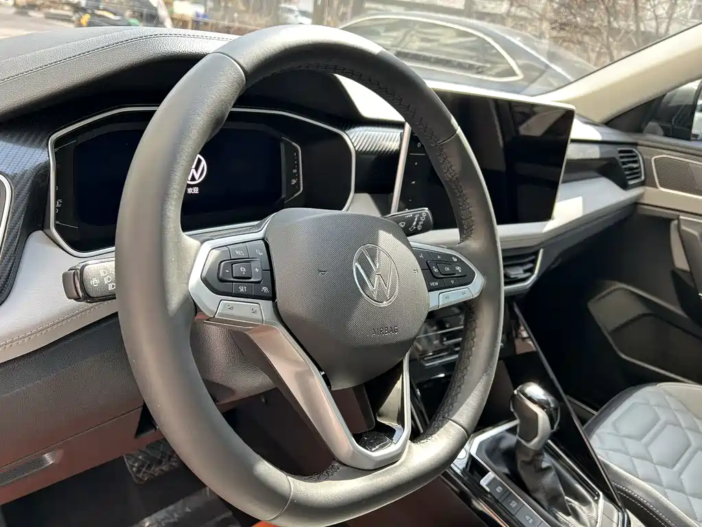 Volkswagen Tayron 2023 280TSI 2WD Luxury Plus Advanced Edition 2023 - thumbnail 6