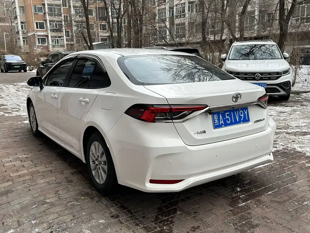 Toyota Toyota Corolla 2022 TNGA 1.5L CVT Advanced Edition 2022 - thumbnail 3