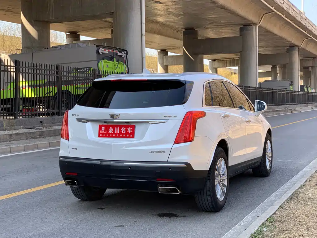 Cadillac Cadillac XT5 2018 28E AWD Technology Edition 2018 - thumbnail 6