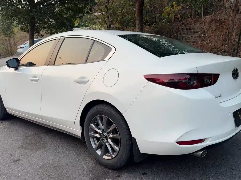 Mazda Mazda 3 Axela 2020 1.5L Automatic Quality Edition 2020 - thumbnail 7