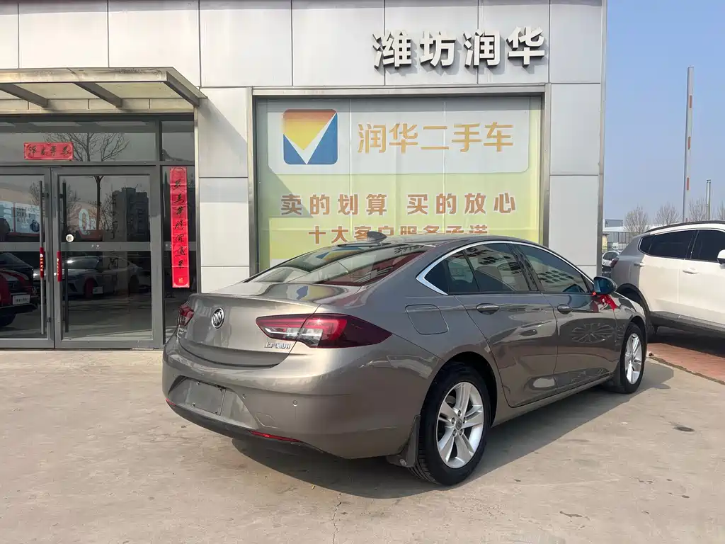 Buick Buick Regal 2017 20T Essence Edition 2018 - thumbnail 3