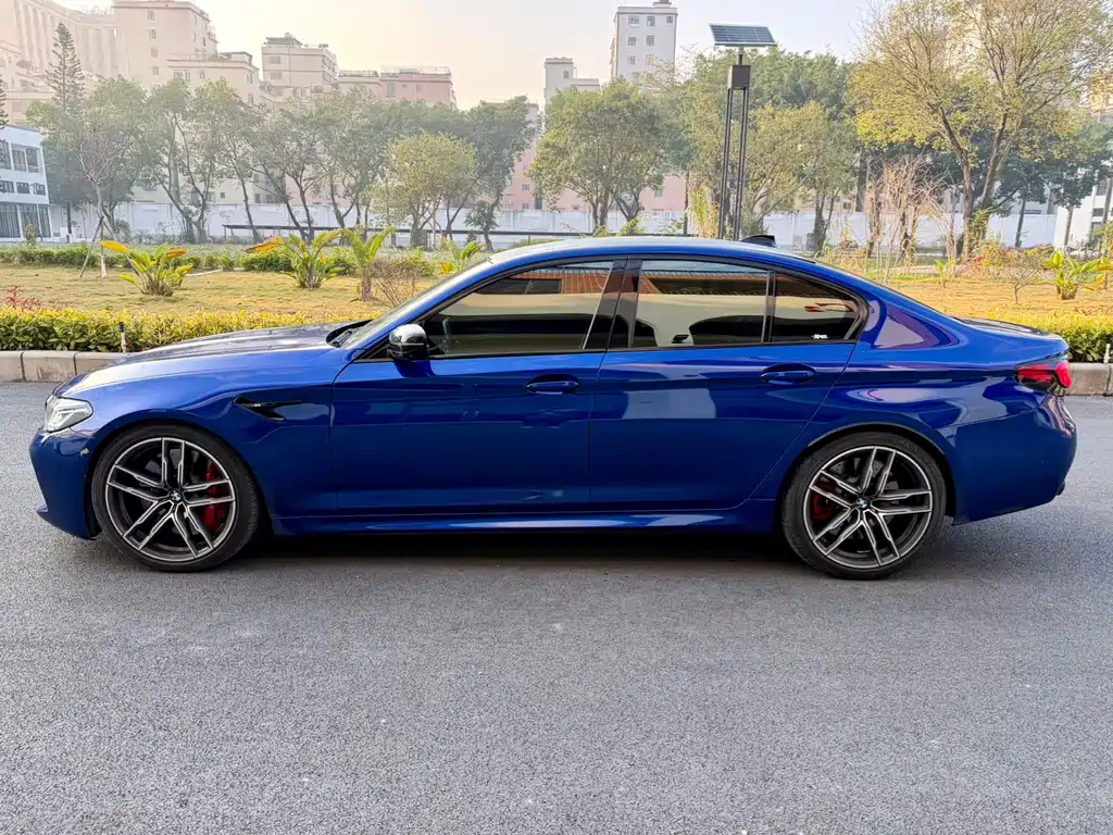 BMW BMW M5 2021 M5 2021 - thumbnail 2