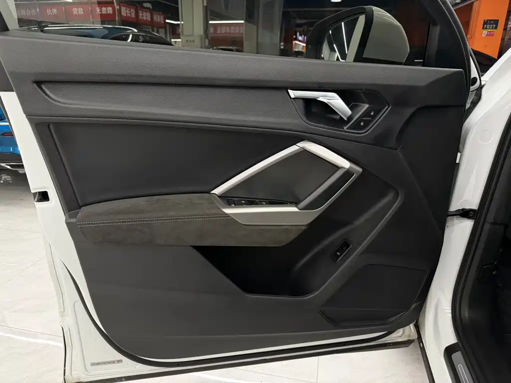 Audi Audi Q3 2022 35 TFSI Fashion Dynamic Edition 2022 - thumbnail 12