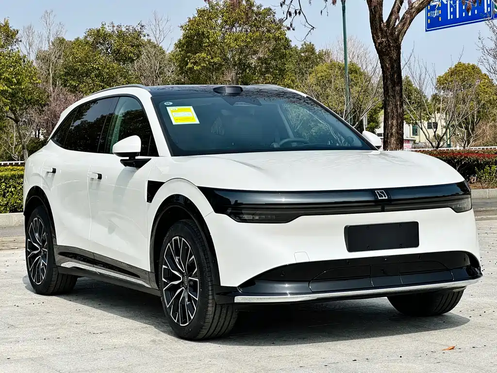 Zeekr Zeekr 7X 2025 Model 100kWh Long Range Rear-Wheel Drive Intelligent Driving Version 2026 - thumbnail 3