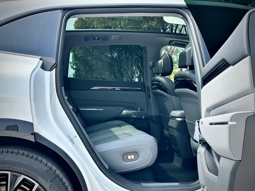 Zeekr Zeekr 7X 2025 Model 100kWh Long Range Rear-Wheel Drive Intelligent Driving Version 2026 - thumbnail 11