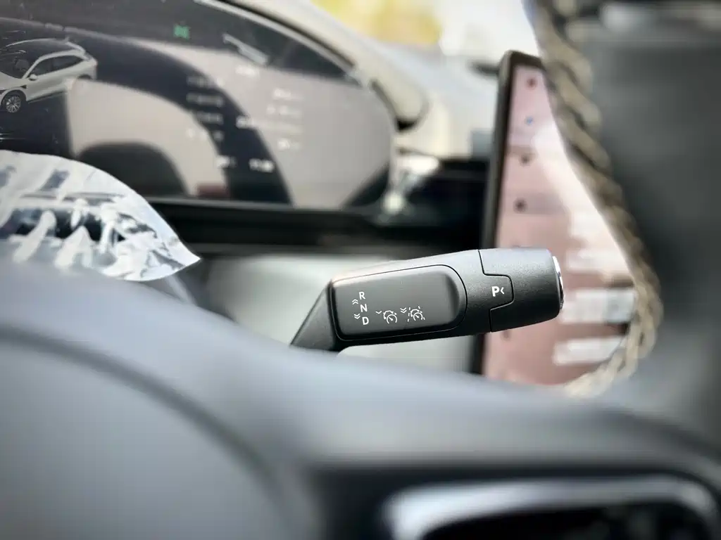 Zeekr Zeekr 7X 2025 Model 100kWh Long Range Rear-Wheel Drive Intelligent Driving Version 2026 - thumbnail 16