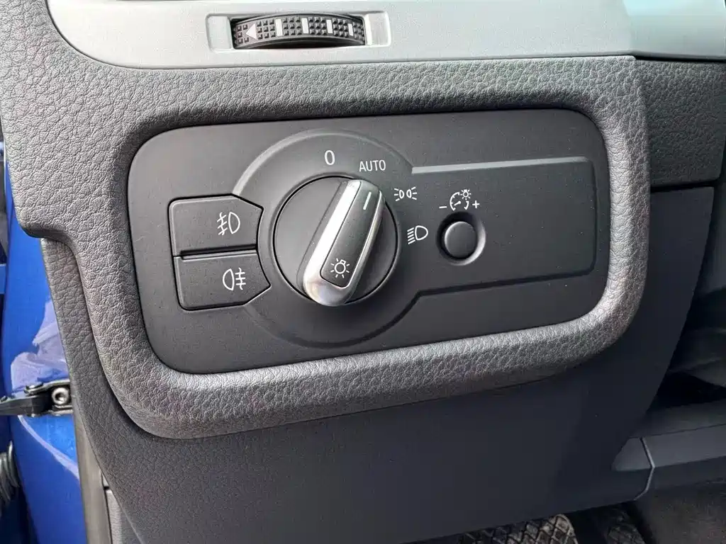 Volkswagen Volkswagen Touareg 2017 3.0TSI Outdoor Edition 2017 - thumbnail 21