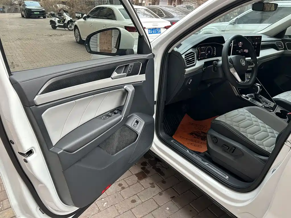 Volkswagen Tayron 2023 280TSI 2WD Luxury Plus Advanced Edition 2023 - thumbnail 10
