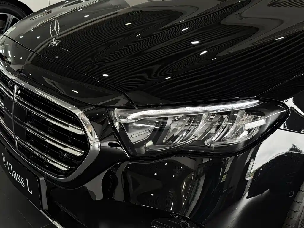 Mercedes-Benz Mercedes-Benz E-Class 2026 E 300 L Fashion Edition 2026 - thumbnail 4
