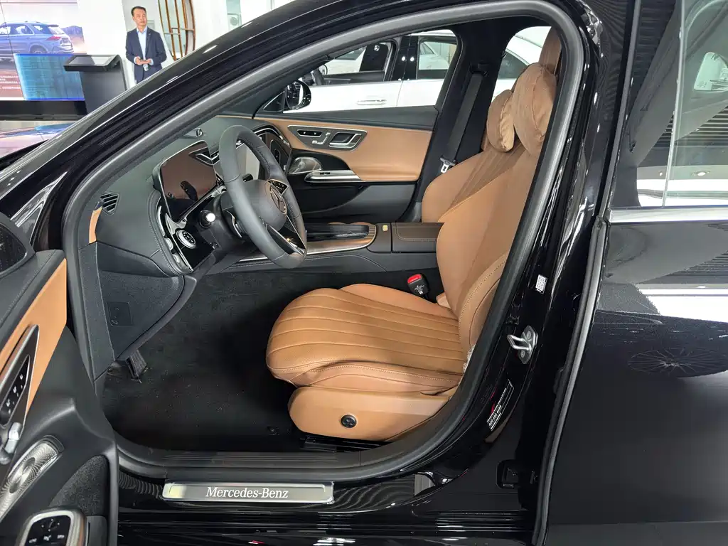 Mercedes-Benz Mercedes-Benz E-Class 2026 E 300 L Fashion Edition 2026 - thumbnail 8