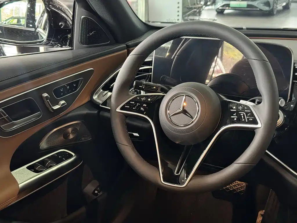 Mercedes-Benz Mercedes-Benz E-Class 2026 E 300 L Fashion Edition 2026 - thumbnail 11