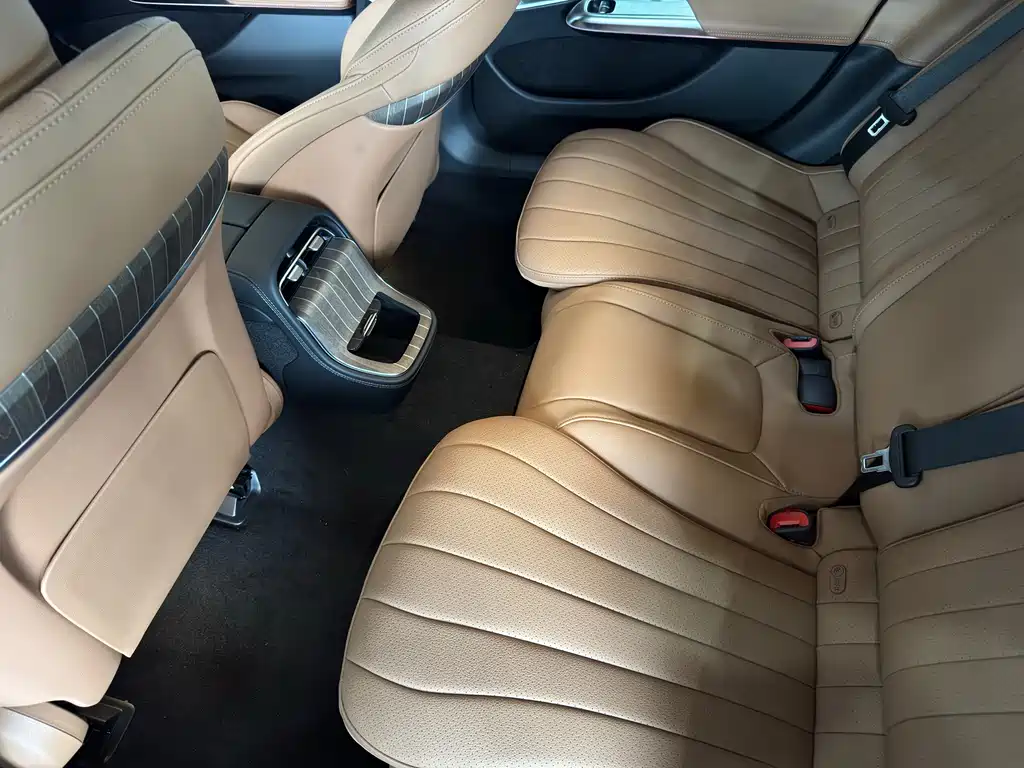 Mercedes-Benz Mercedes-Benz E-Class 2026 E 300 L Fashion Edition 2026 - thumbnail 17