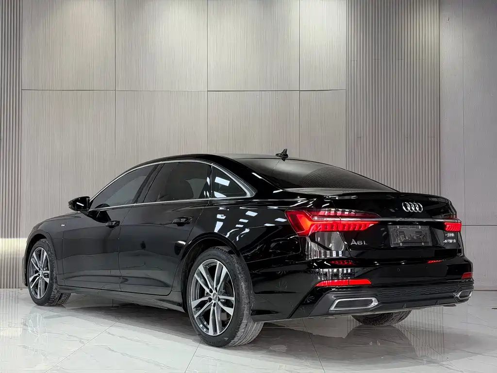 Audi Audi A6L 2021 40 TFSI Luxury Dynamic Edition 2021 - thumbnail 4