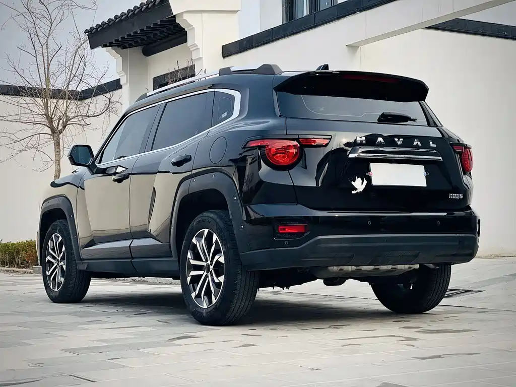 Haval Haval Big Dog PLUS 2023 1.5T 2WD潮野版Plus  Note: The internationally accepted name would be "Haval Big Dog PLUS" as Haval is already an internationally recognized brand name, and "Big Dog" is the official international model name for this SUV. The rest of the specifications (2023, 1.5T, 2WD) remain the same in English. The "潮野版Plus" part doesn't have a direct international equivalent and would typically be described through trim level descriptions in English markets. 2023 - thumbnail 4