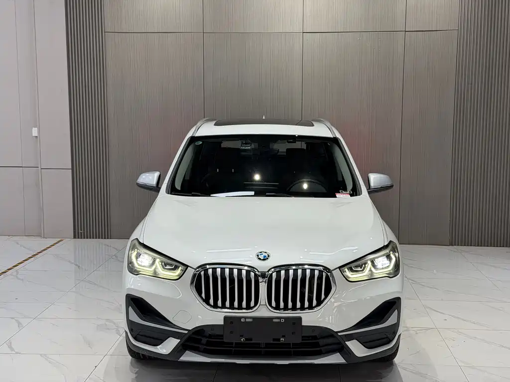 BMW BMW X1 2021 xDrive25Li Premium Model 2020 - thumbnail 2