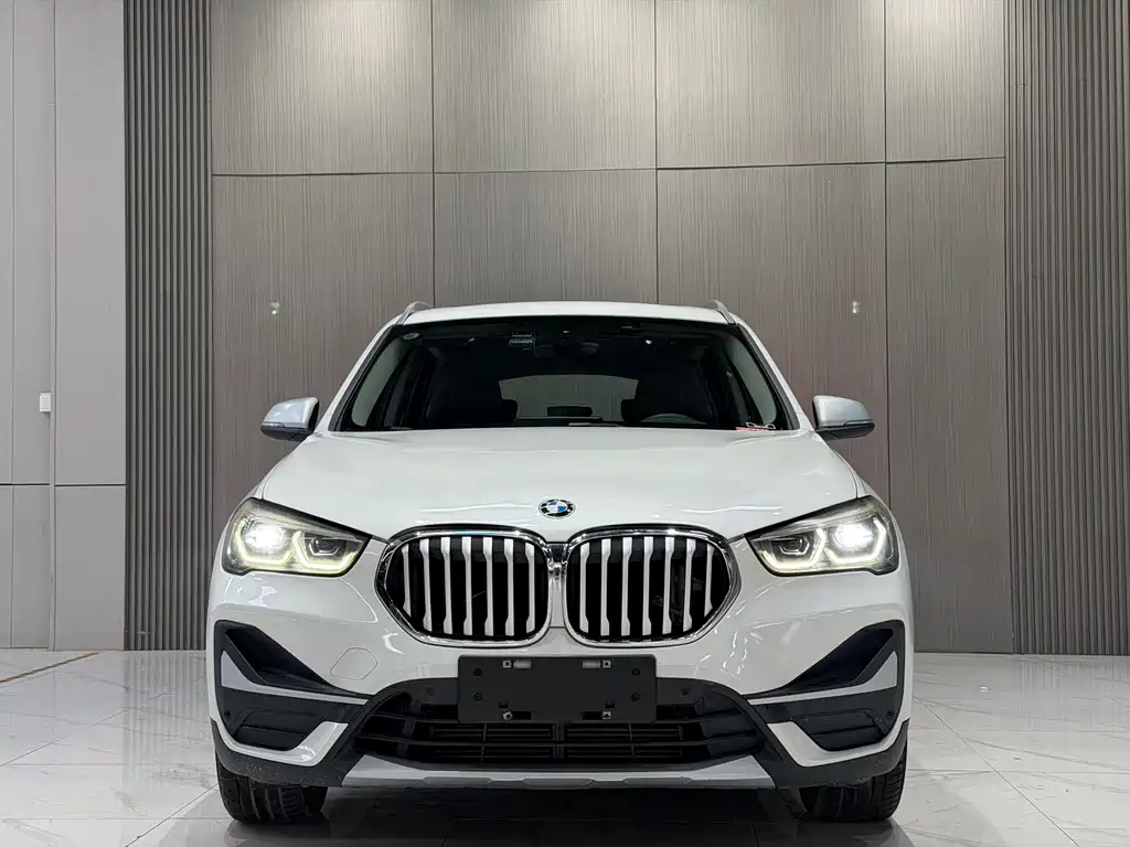 BMW BMW X1 2021 xDrive25Li Premium Model 2020 - thumbnail 3