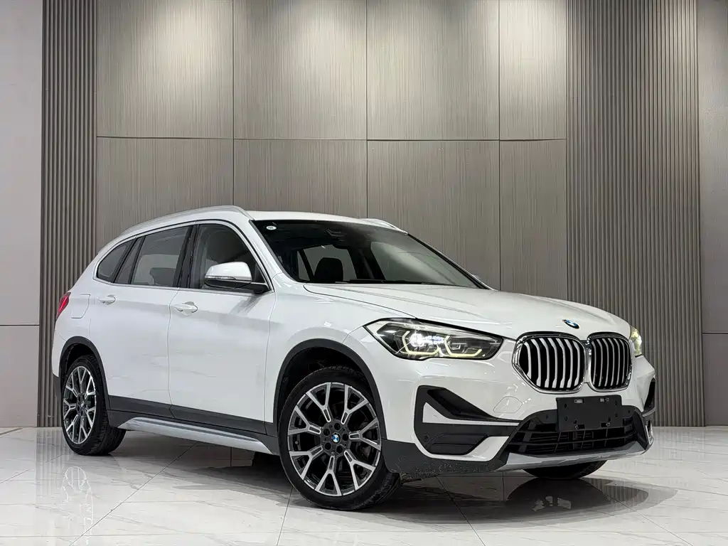BMW BMW X1 2021 xDrive25Li Premium Model 2020 - thumbnail 4