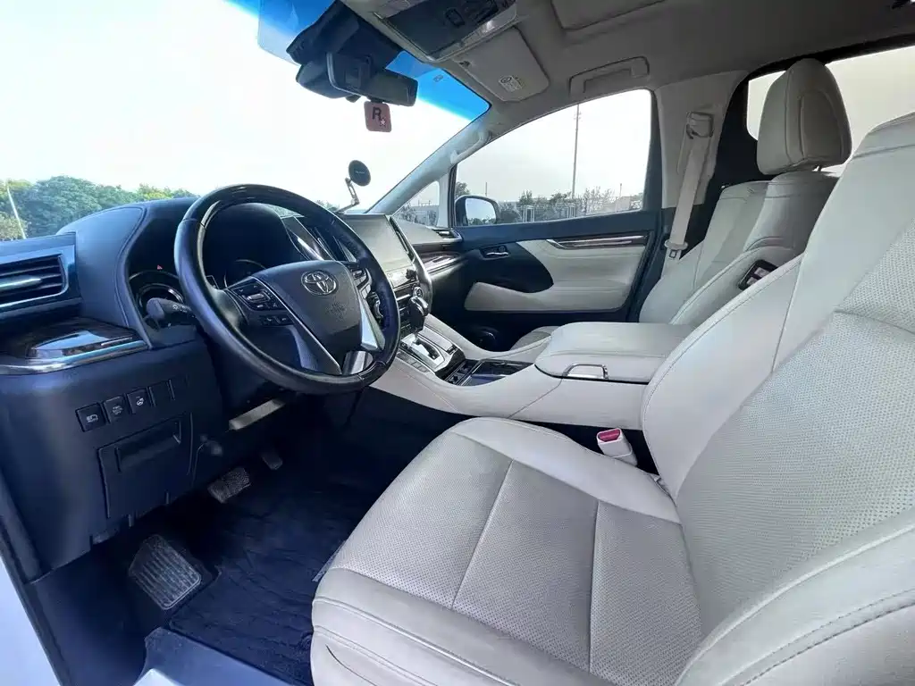 Toyota Alphard 2021 Model Hybrid 2.5L Executive Version 2022 - thumbnail 7