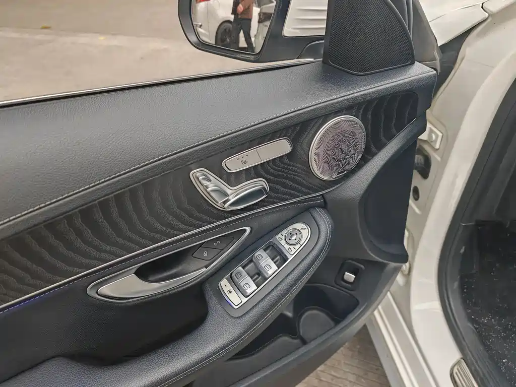 Mercedes-Benz Mercedes-Benz C-Class 2017 Model Year Facelift C 200 L Sport Edition 2017 - thumbnail 5