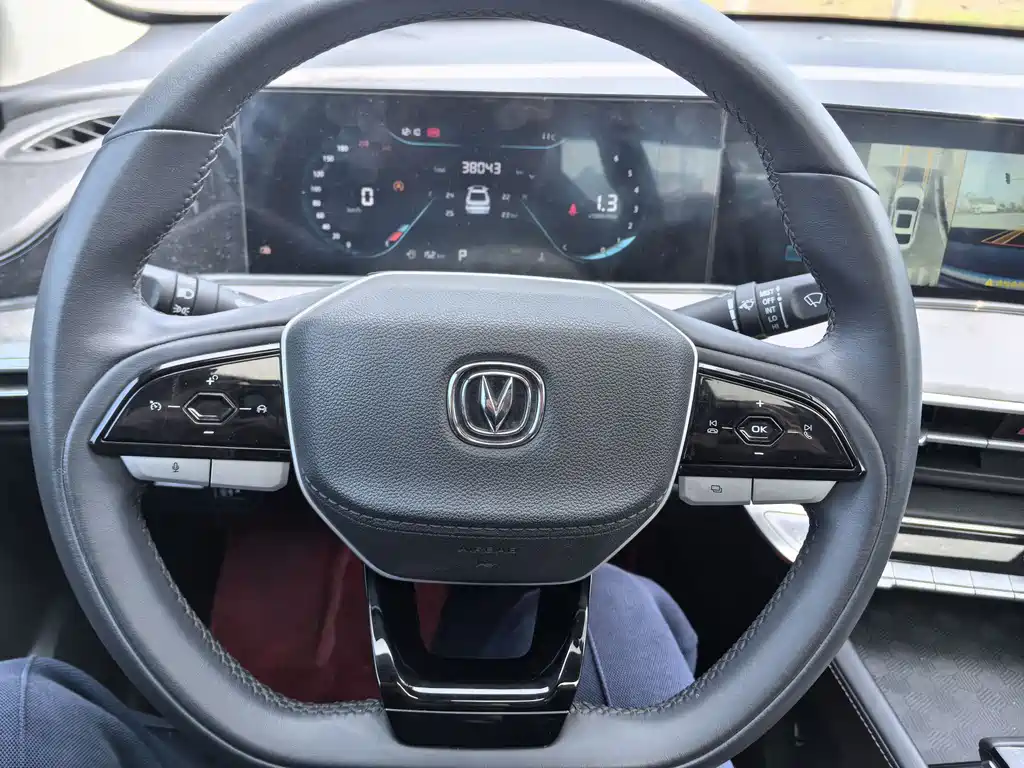 Changan Yidong 2023 Plus Blue Whale NE 1.4T GDI DCT Premium Edition 2023 - thumbnail 12