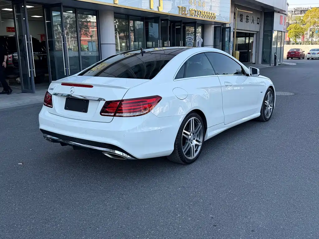 Mercedes-Benz Mercedes-Benz E-Class Coupe 2016 E 200 Dynamic Edition 2017 - thumbnail 5