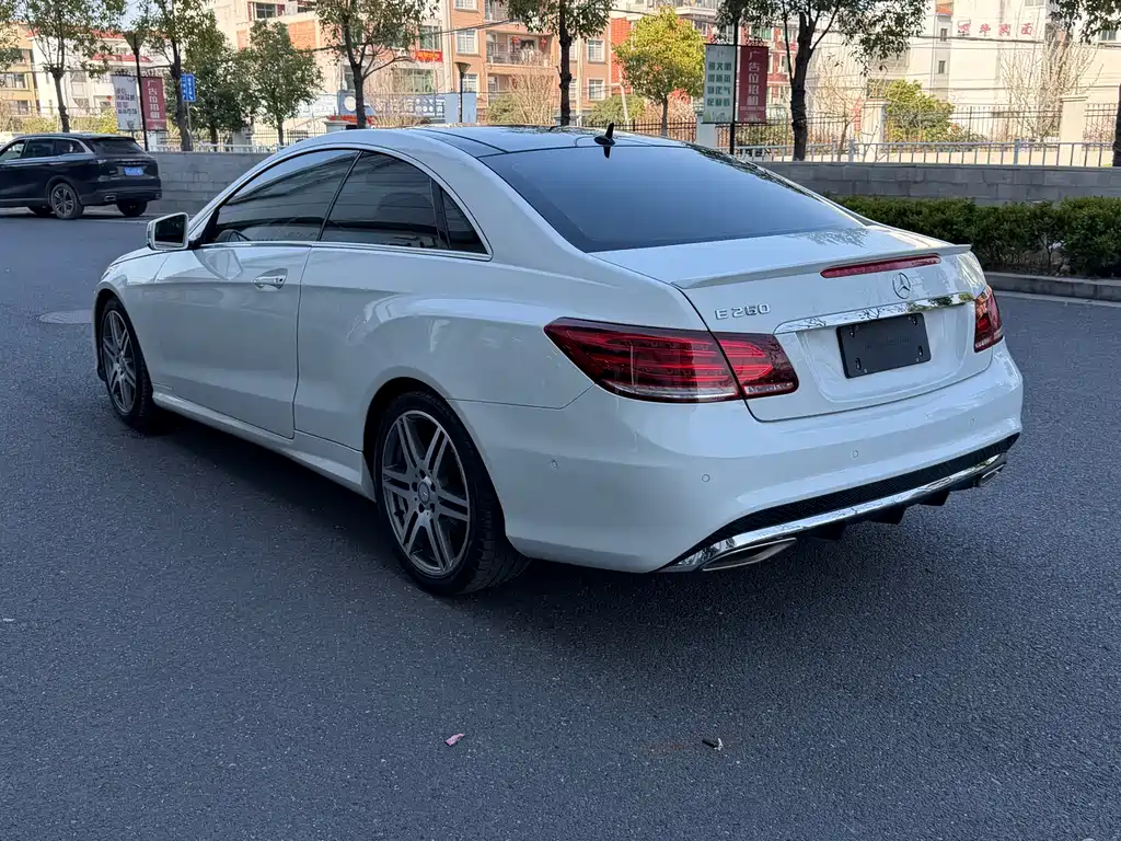 Mercedes-Benz Mercedes-Benz E-Class Coupe 2016 E 200 Dynamic Edition 2017 - thumbnail 6