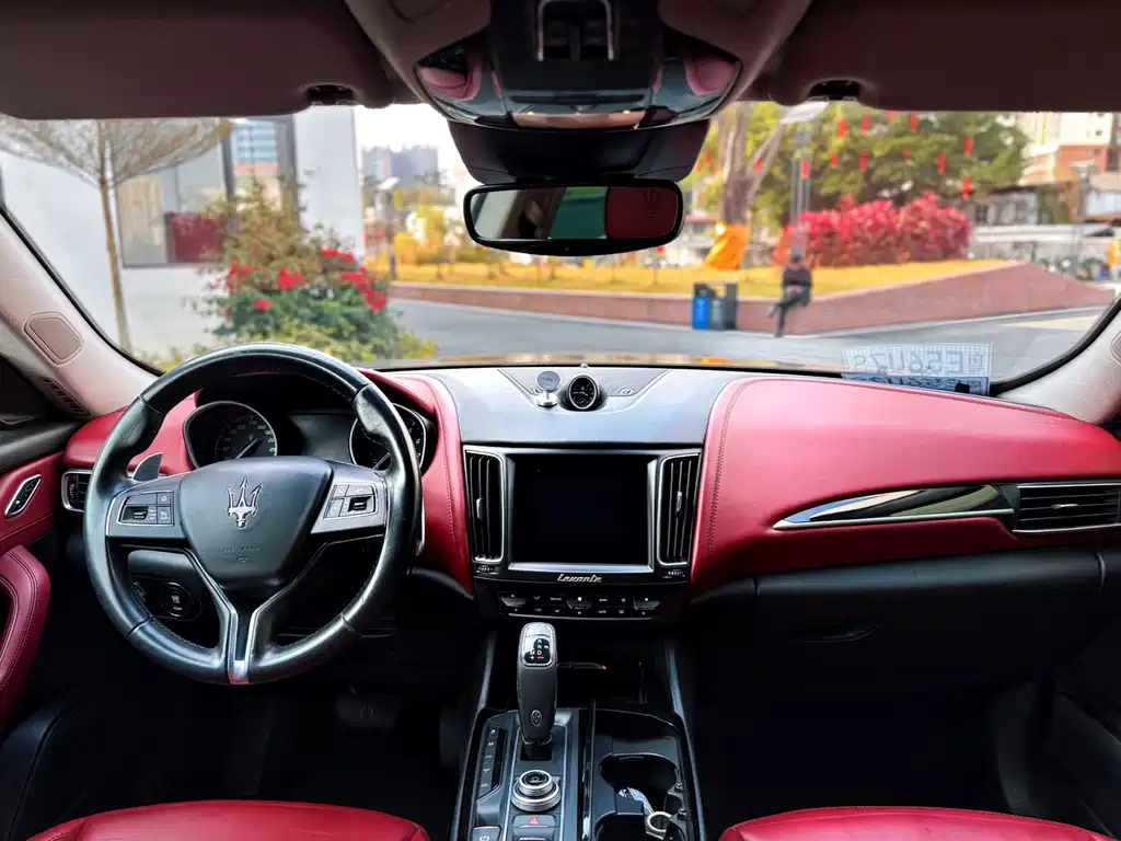 Maserati Maserati Levante 2016 3.0T Standard 2016 - thumbnail 11