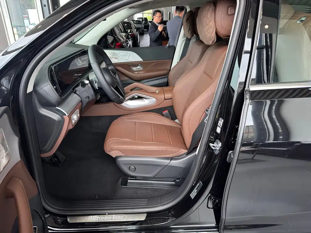 Mercedes-Benz Mercedes-Benz GLS 2025 GLS 450 4MATIC Dynamic Edition 2026 - thumbnail 4
