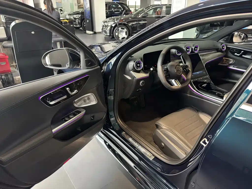 Mercedes-Benz Mercedes-Benz C-Class 2026 C 260 L 2026 - thumbnail 4