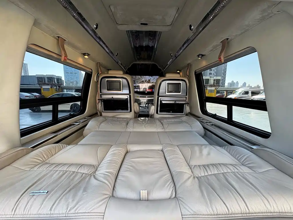 GMC GMC Savana 2012 6.0L Ultimate Leader Edition 2012 - thumbnail 13