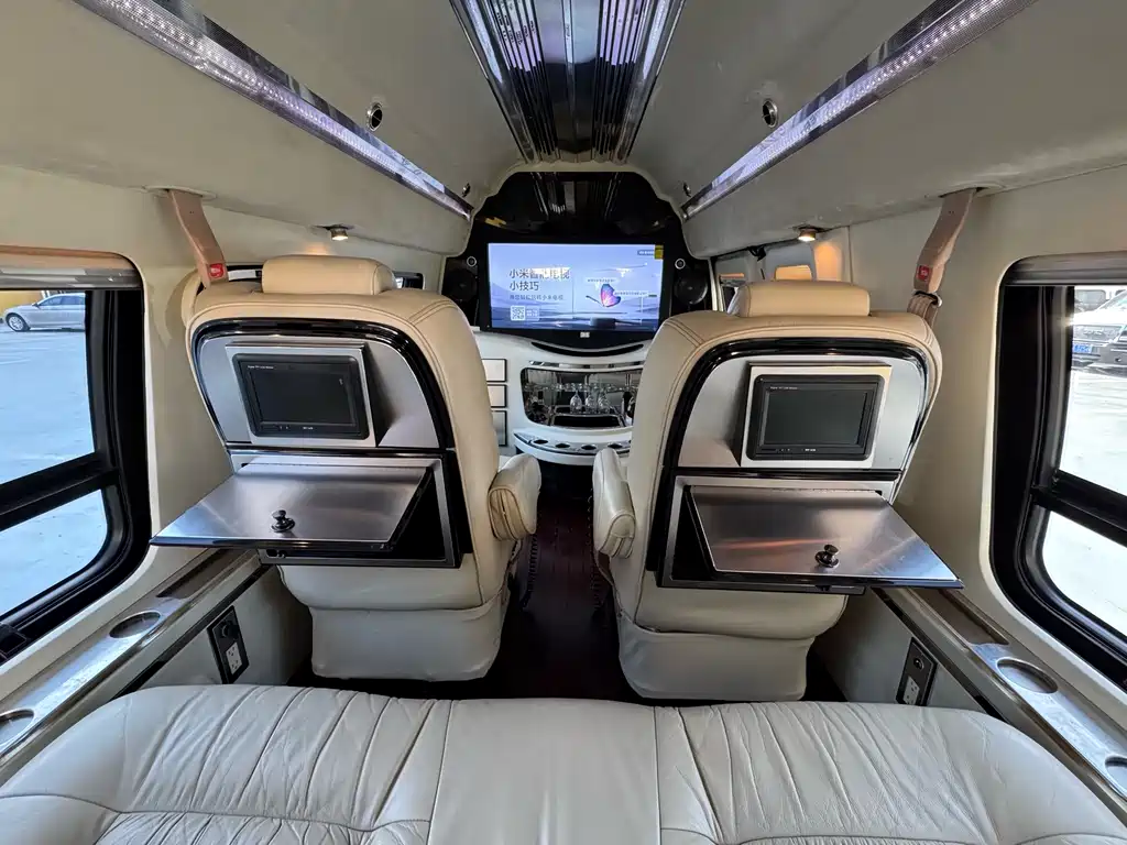 GMC GMC Savana 2012 6.0L Ultimate Leader Edition 2012 - thumbnail 14