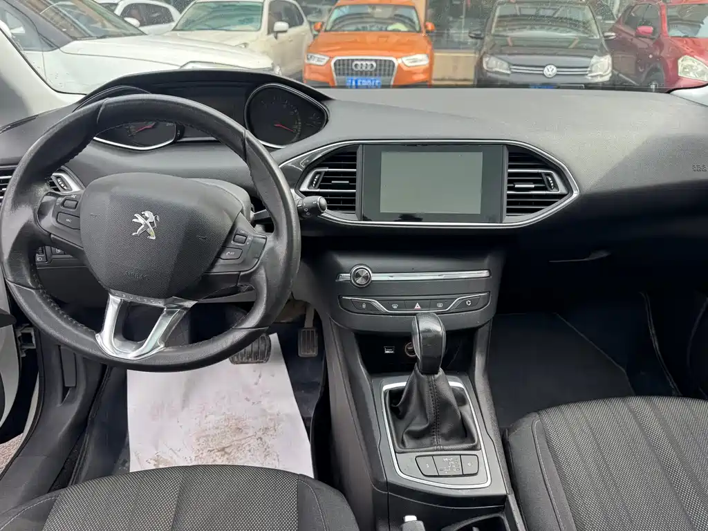 Peugeot Peugeot 308S 2015 1.2T Automatic Sport Edition 2015 - thumbnail 6