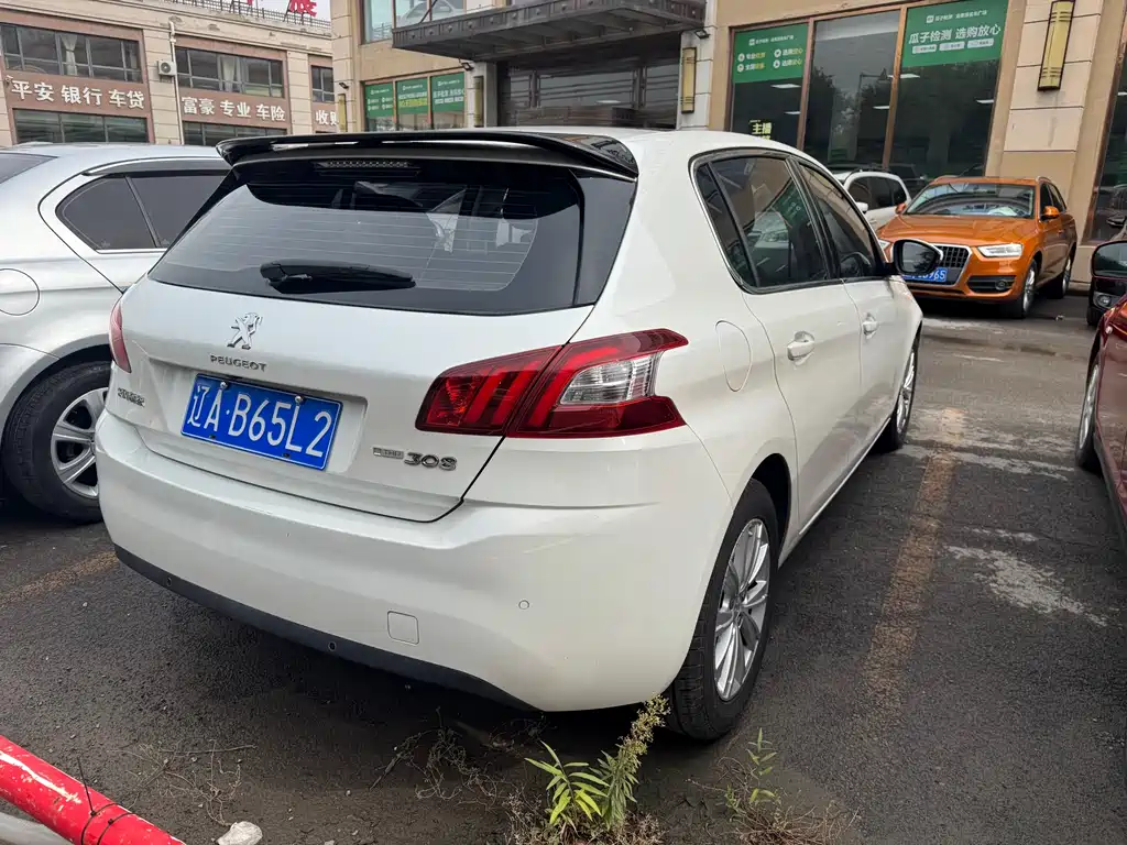 Peugeot Peugeot 308S 2015 1.2T Automatic Sport Edition 2015 - thumbnail 9