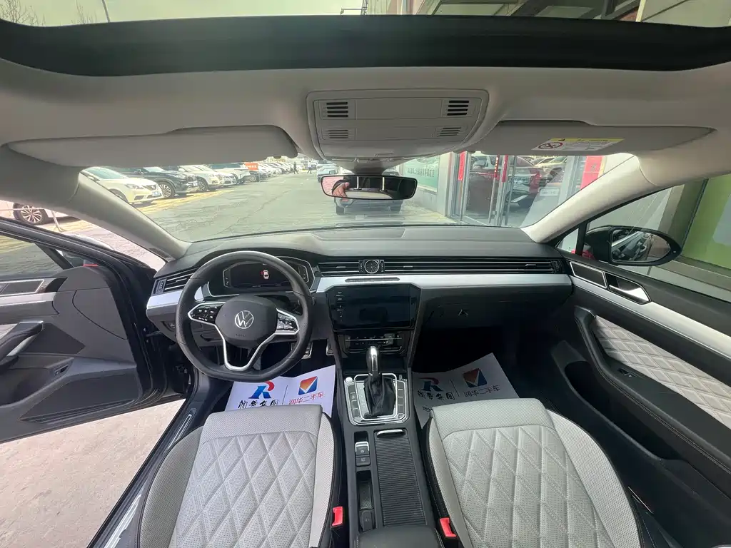 Volkswagen Magotan 2024 2 Million Celebration Edition 330TSI DSG Luxury Model 2024 - thumbnail 5