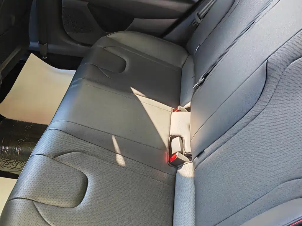 Hyundai Elantra 2022 1.5L CVT 20th Anniversary Edition 2023 - thumbnail 14