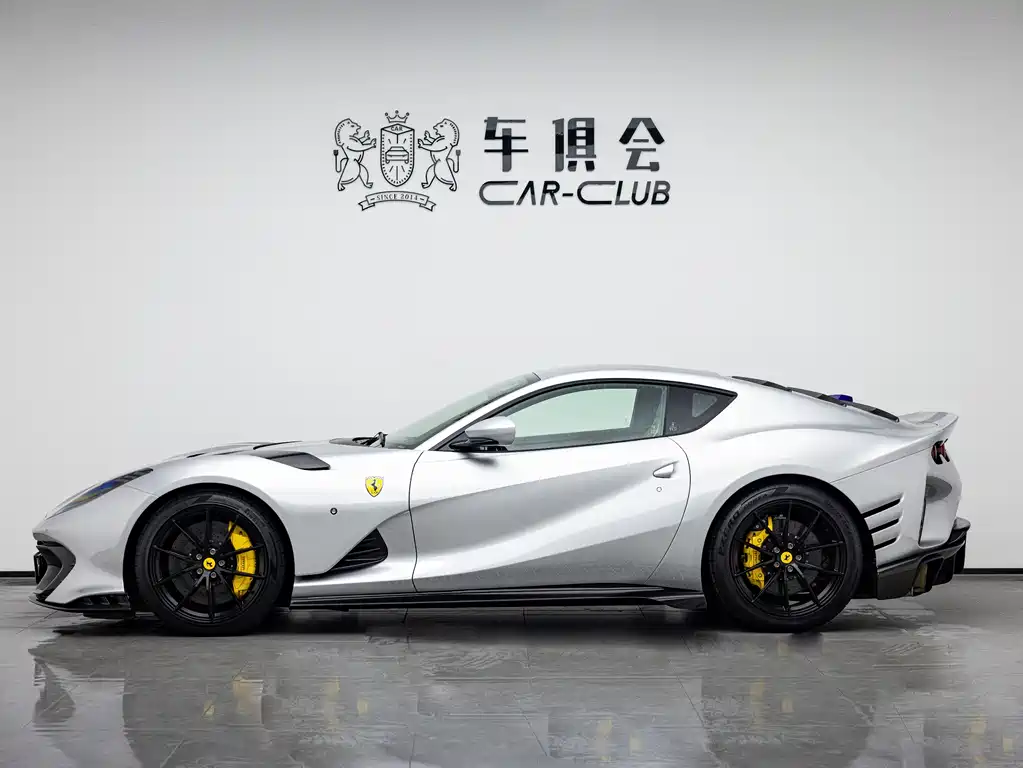 Ferrari Ferrari 812 Superfast 2024 6.5L Automatic 2024 - thumbnail 3