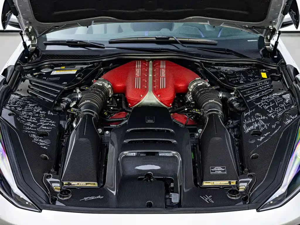 Ferrari Ferrari 812 Superfast 2024 6.5L Automatic 2024 - thumbnail 6