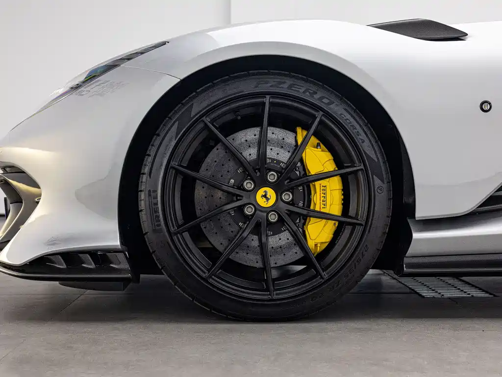 Ferrari Ferrari 812 Superfast 2024 6.5L Automatic 2024 - thumbnail 11