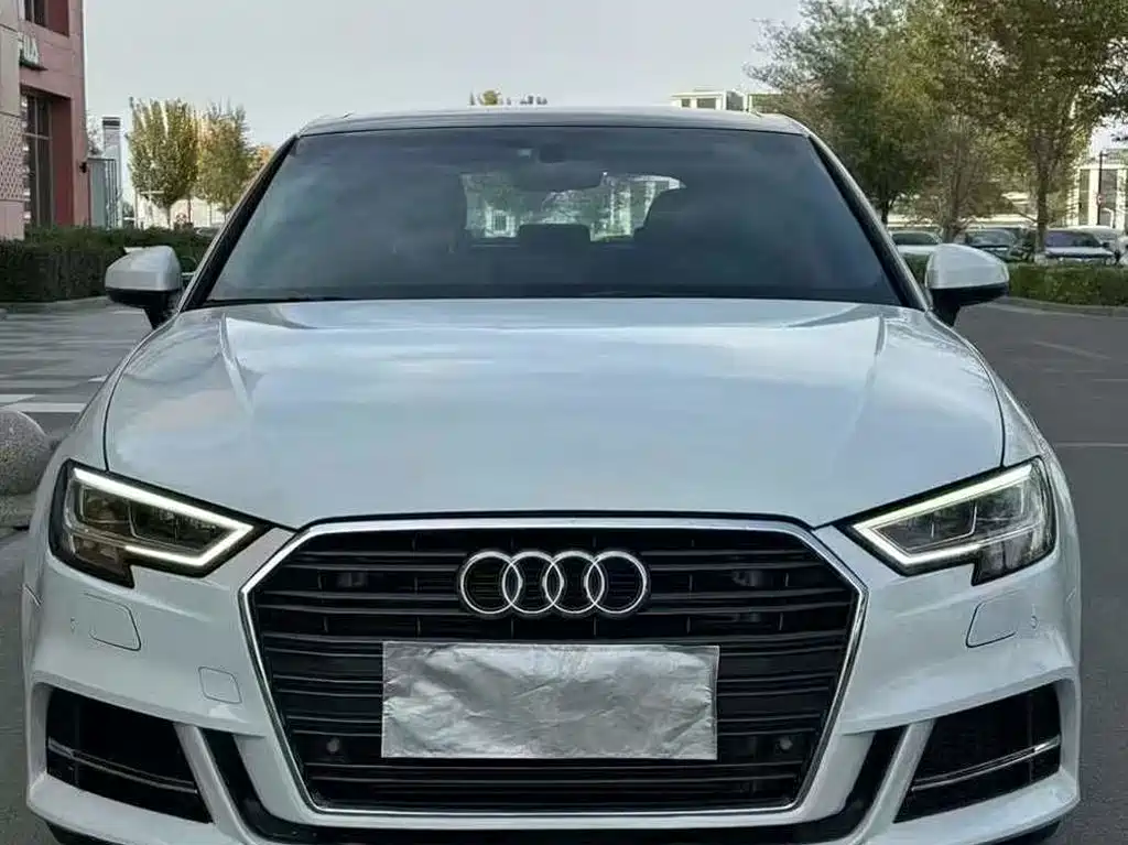 Audi Audi A3 Sportback 35 TFSI Fashion Edition 2020 Model VI 2020 - thumbnail 2