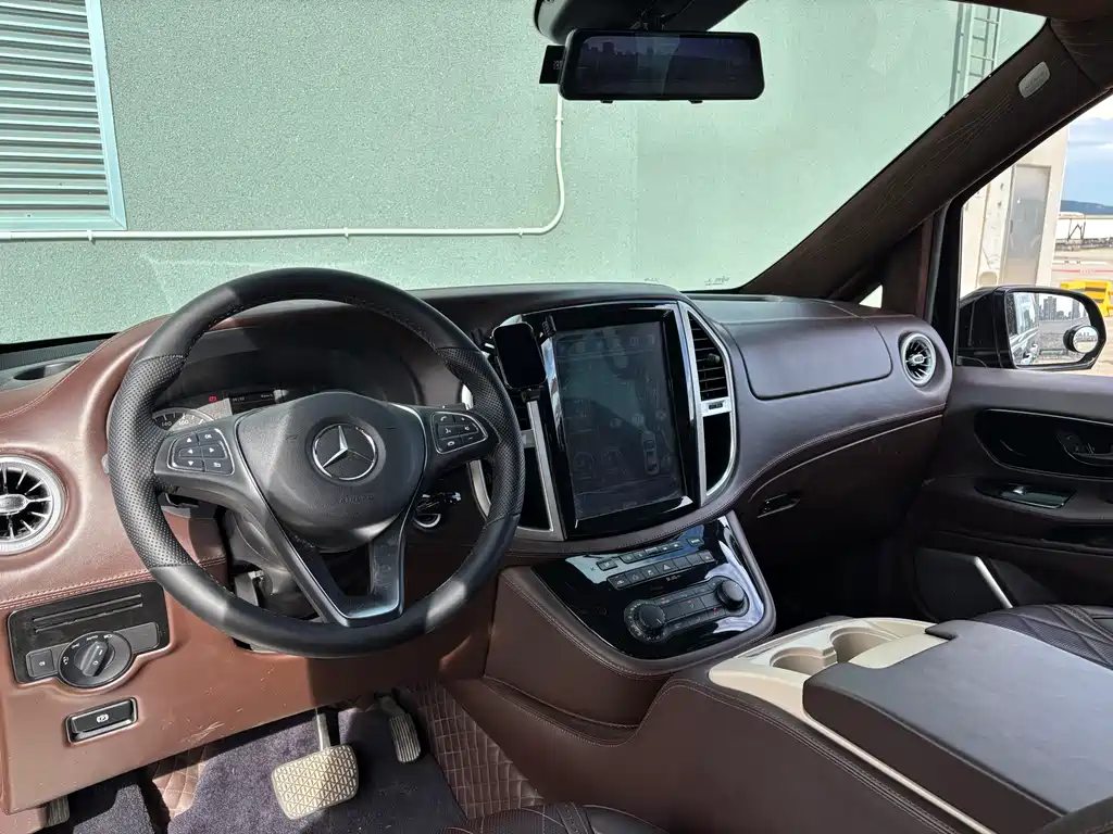 Mercedes-Benz Mercedes-Benz V-Class (Imported) 2020 Model V 250 2020 - thumbnail 5