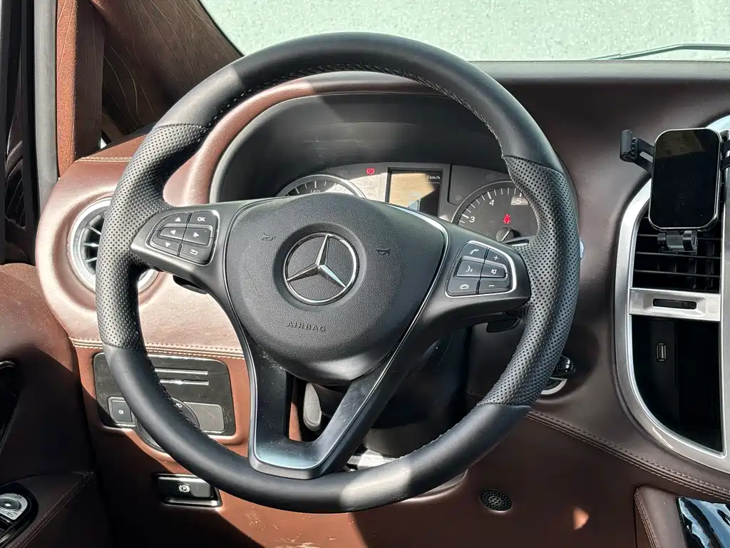 Mercedes-Benz Mercedes-Benz V-Class (Imported) 2020 Model V 250 2020 - thumbnail 7