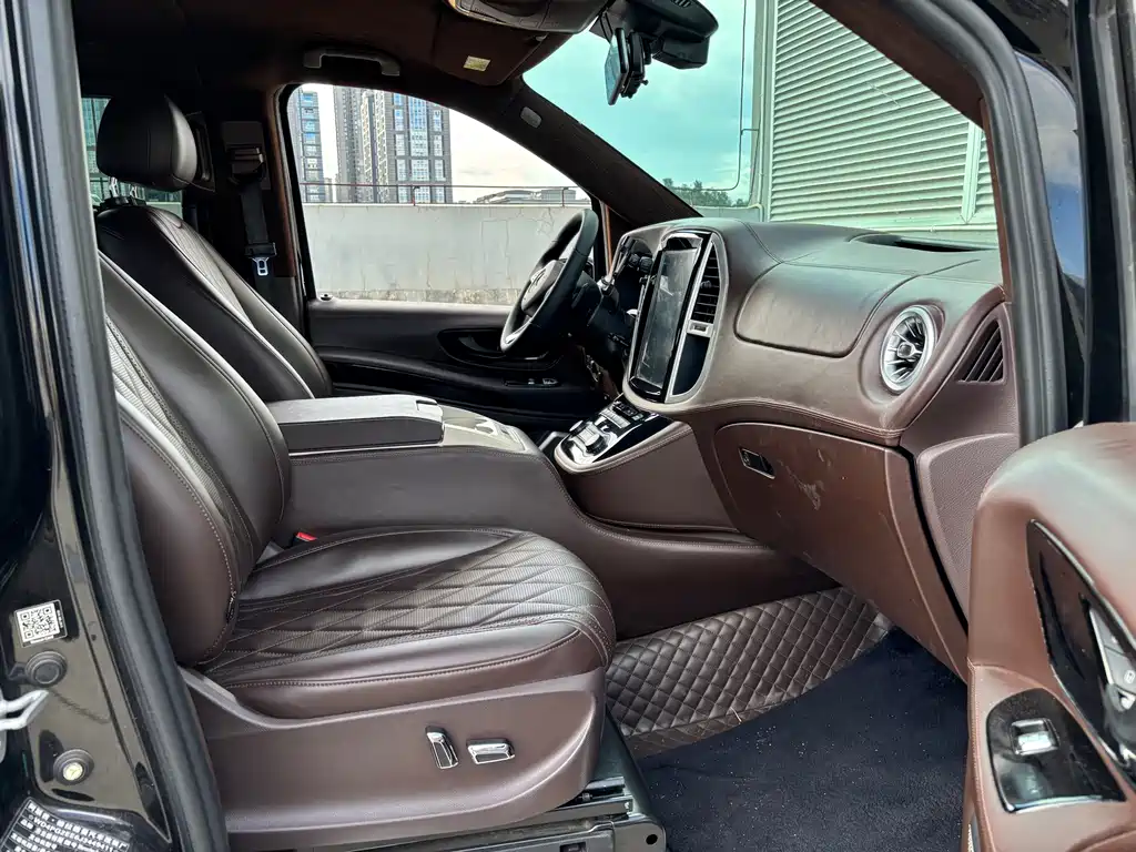 Mercedes-Benz Mercedes-Benz V-Class (Imported) 2020 Model V 250 2020 - thumbnail 18