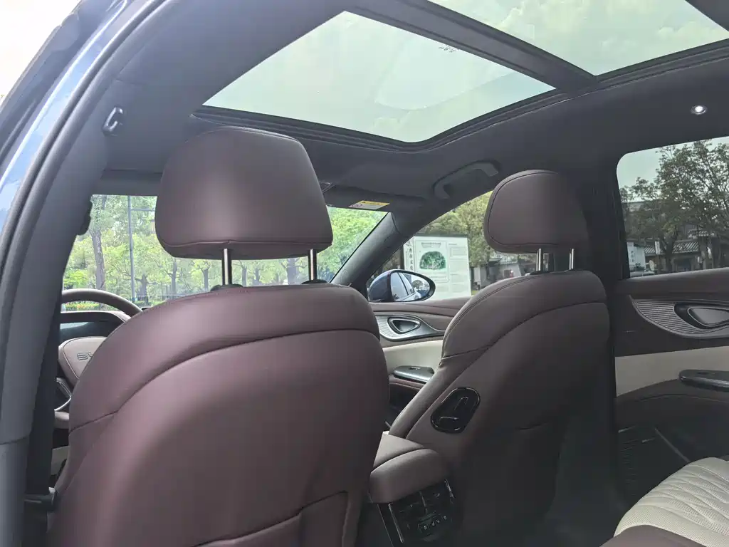 BYD BYD Seal 2023 DM-i 1.5T 200km Flagship 2024 - thumbnail 8