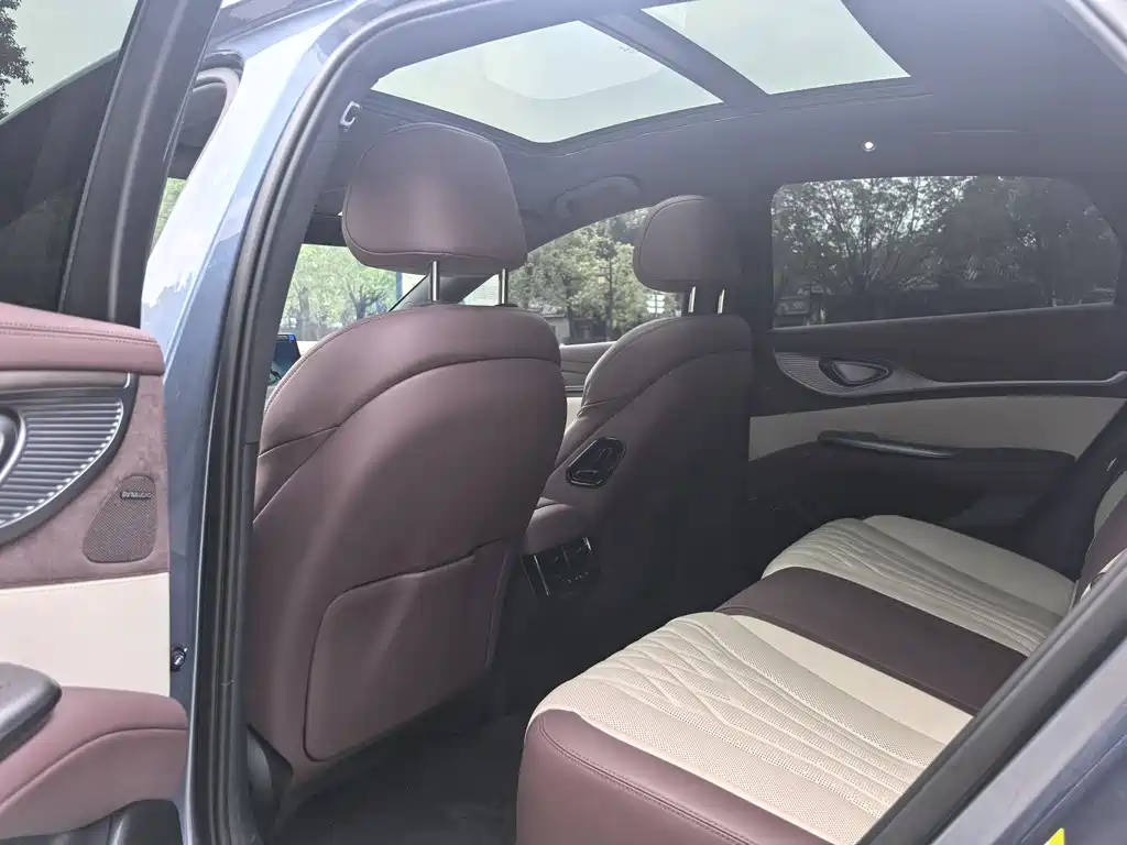 BYD BYD Seal 2023 DM-i 1.5T 200km Flagship 2024 - thumbnail 14